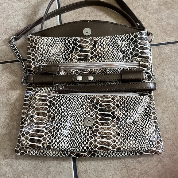 Nine West Snake Print Clutch/Crossbody Bag - Picture 2 of 9